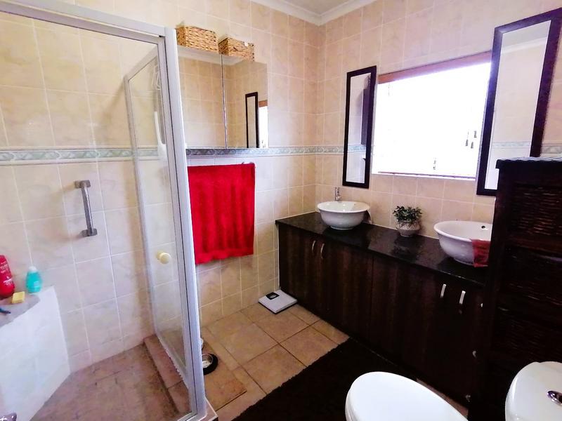 2 Bedroom Property for Sale in Brackenfell South Western Cape